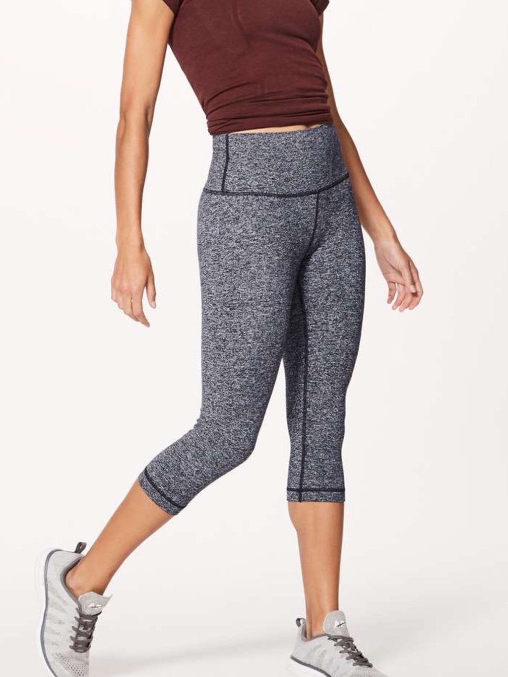 Lululemon Wunder Under Hi-Rise 1/2 Tight 17"
Heathered Black